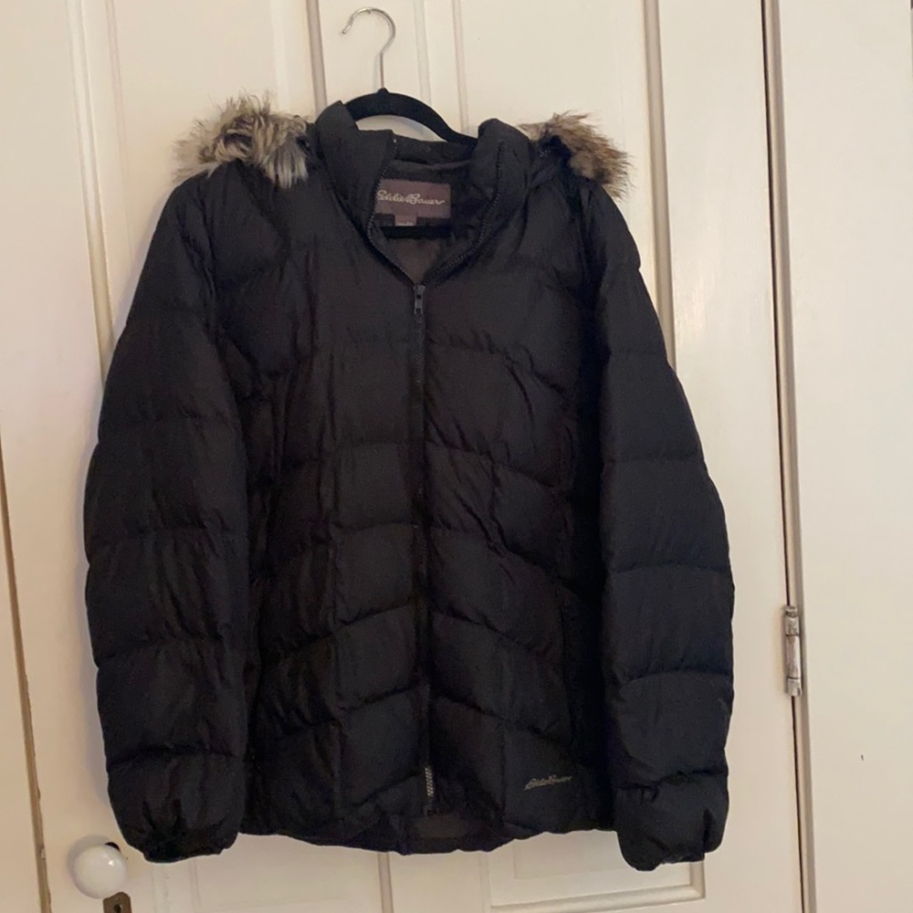 Eddie Bauer short down jacket